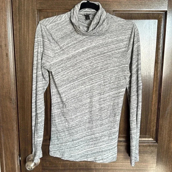 J.Crew 100% Cotton Grey turtle neck top - Medium. GUC. - Picture 1 of 6